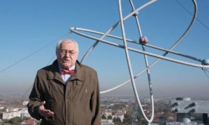 Profesorul Marian Apostol Dumnezeu este stiintific, Q Magazine
