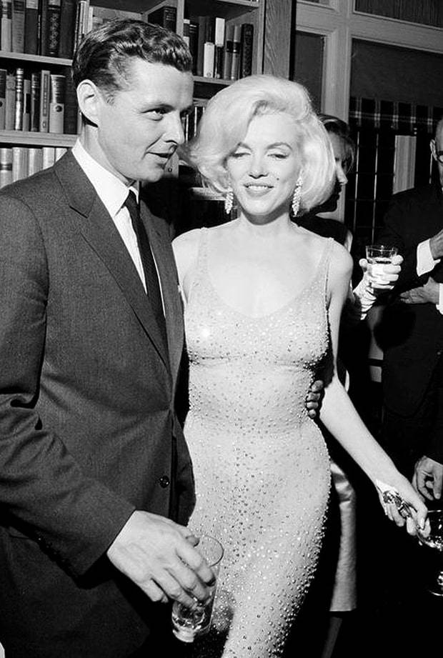 marilyn-433ec01e-283e-4338-9ba9-60ab2fe1e3ef