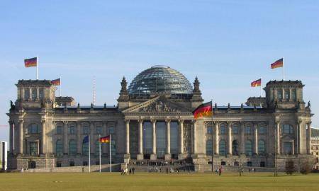 Doi romani au intrat in Buderstagul german