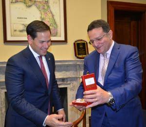 politică Q Magazine2