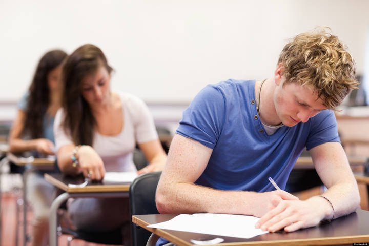 O țară din Europa dorește să schimbe structura examenului de Bacalaureat, un moment dificil și important din viața oricărui tânăr, Q Magazine