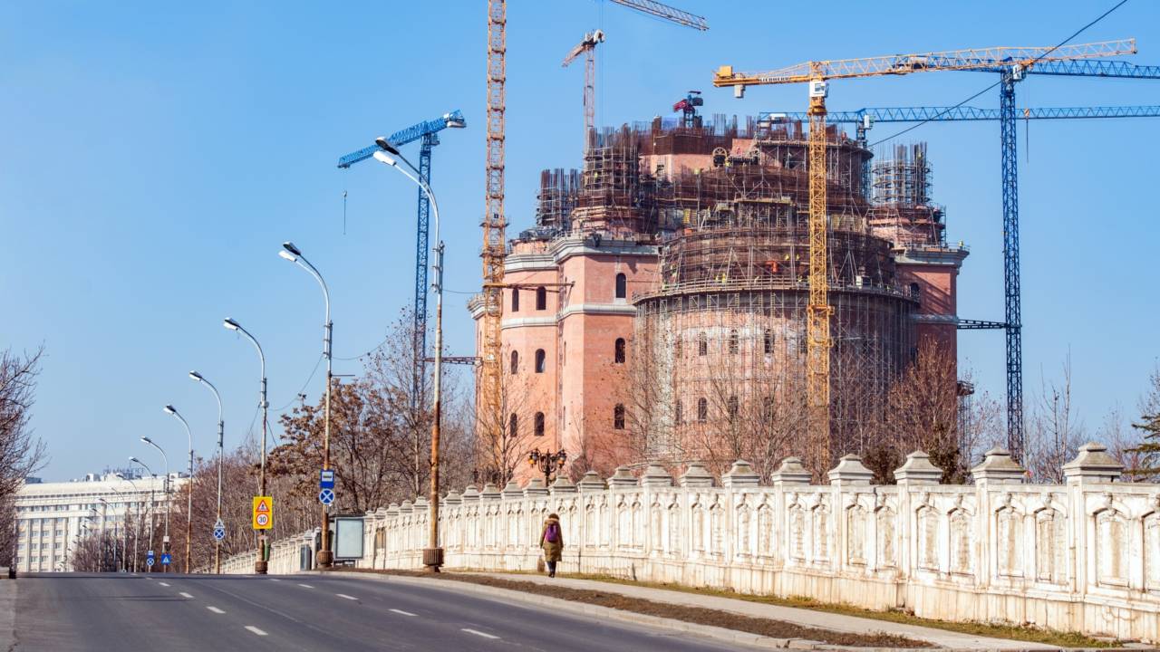 Catedrala Mântuirii Neamului din București se află pe drumul cel bun de a deveni cea mai mare din România, Q Magazine