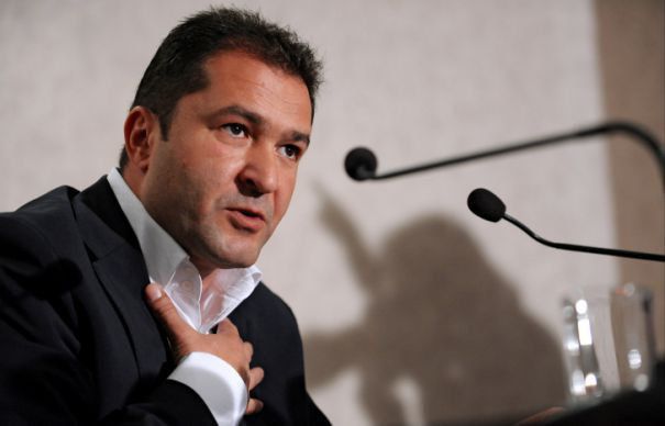 Omul de afaceri Elan Schwartzenberg se declară nevinovat și acuză presa că a răspândit minciuni despre afacerile sale, Q Magazine