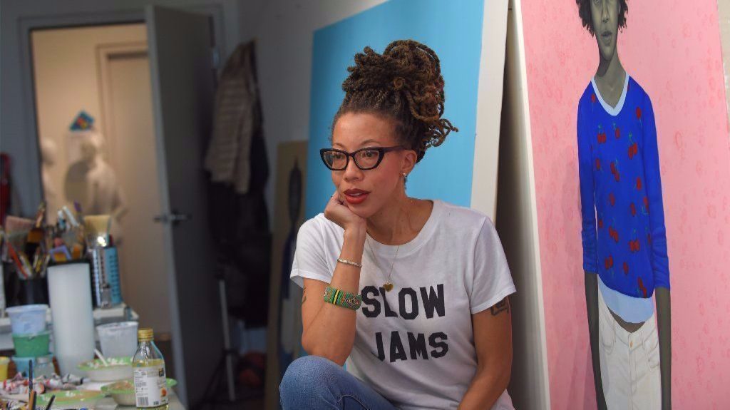 Pictorita Amy Sherald , cea care a realizat portretul oficial al fostei prime doamnei Michelle Obama
