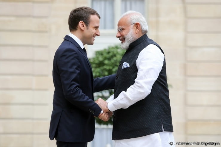 Președintele Macron și Premierul indian, Q Magazine