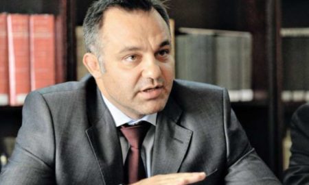 Sindicatul care reprezintă funcționarii publici vrea să dea statul român în judecată, Q Magazine