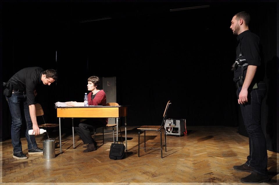 Spectacolul Omul pernă la ARCUB (3)