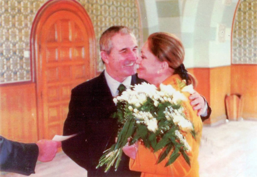 Gheorghe Dinica și Gabi Dinica s-au casatorit la doar o luna dupa ce s-au cunoscut. Q Magazine