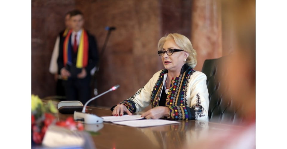 Viorica Dancila la sedinta solemna de guvern de la Alba Iulia