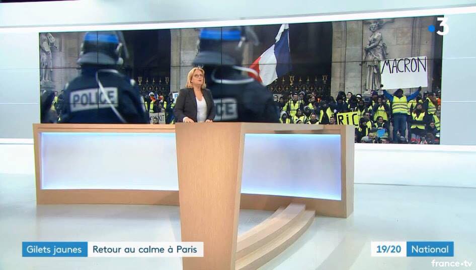 FAKE NEWS la France TV. A fost retuşată o pancartă anti-Macron-QMagazine (3)