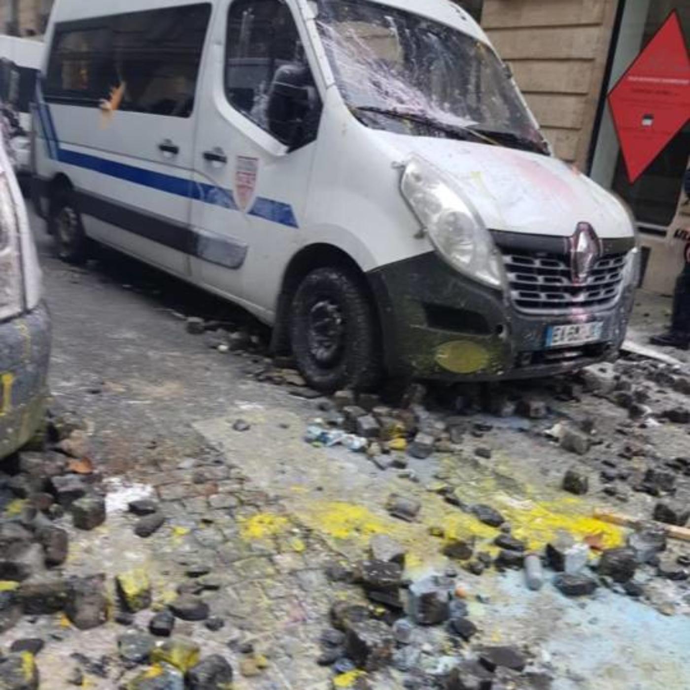 Proteste și jandarmi în Franța. ImaginiVideo care spun totul-QMagazine (10)