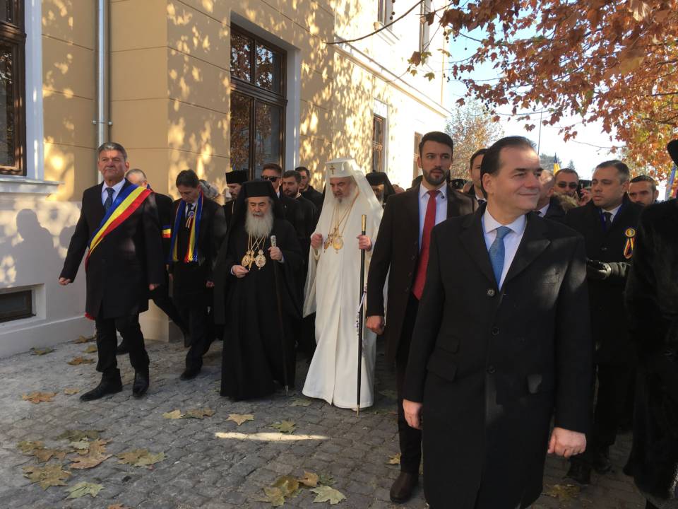 În mijlocul românilor de la Alba Iulia, în sfârșit, uniți (FOTOVIDEO) QMagazine (10)