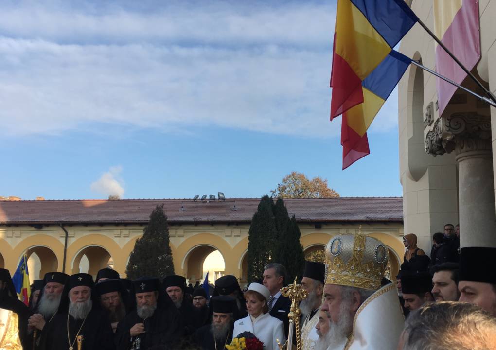 În mijlocul românilor de la Alba Iulia, în sfârșit, uniți (FOTOVIDEO) QMagazine (3)