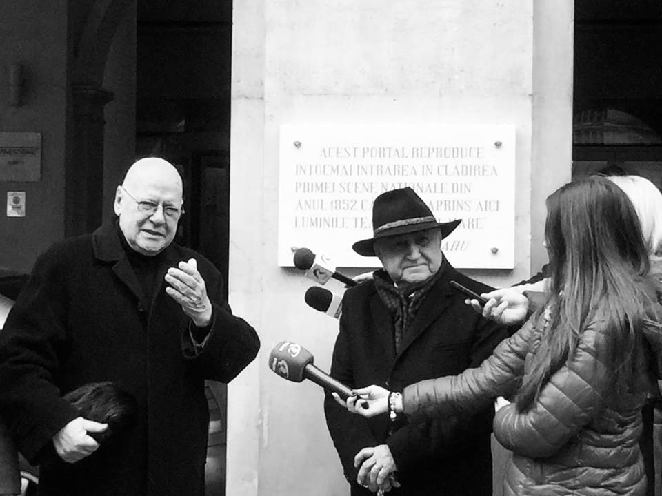 Dinu Săraru și academicianul Răzvan Theodorescu