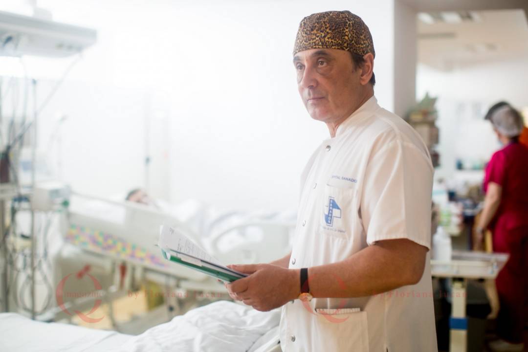 Dr. Ovidiu Grămescu – Coverstory QMagazine – SALVATORI LA SANADOR (8)