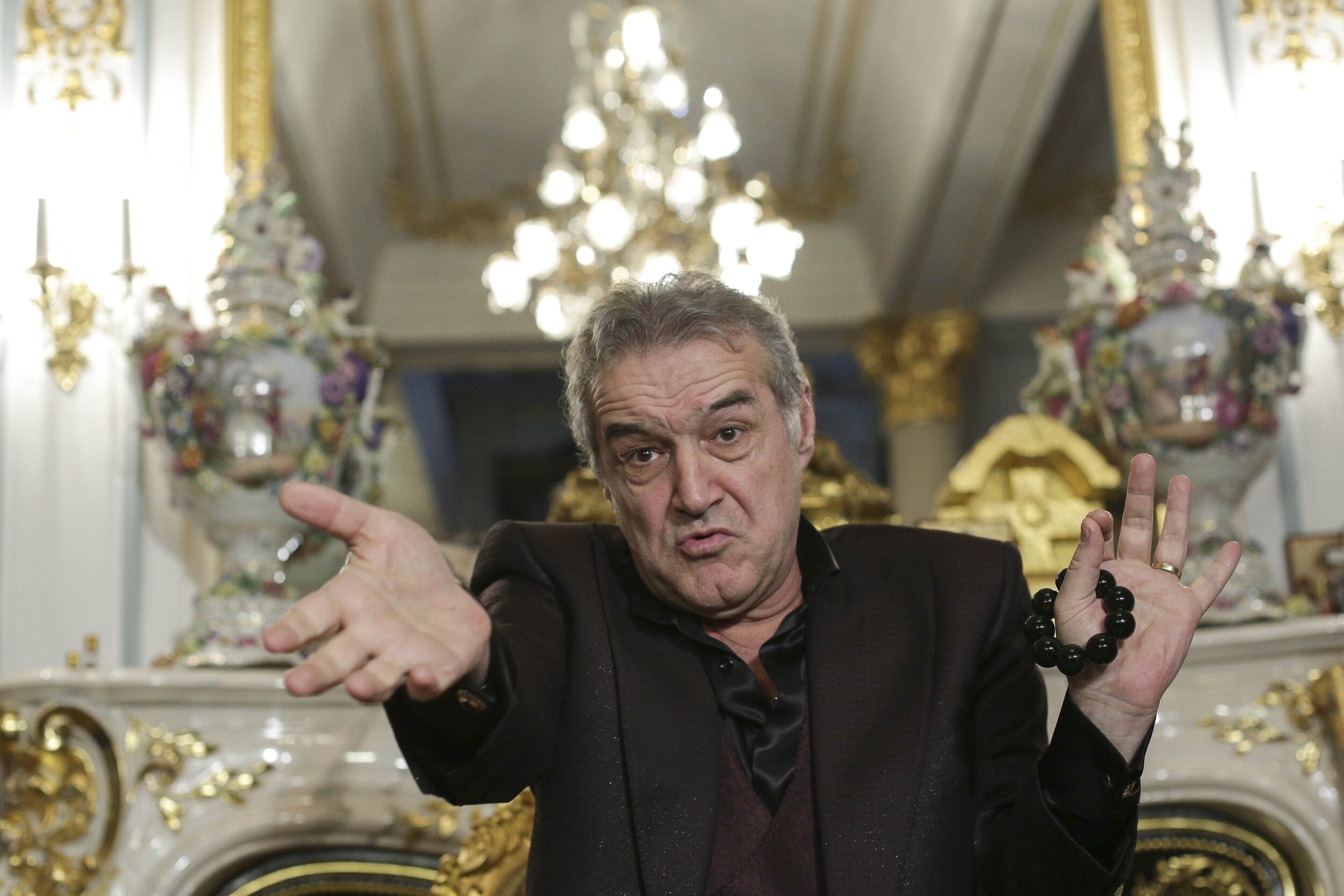 Gigi-Becali-a-ramas-fara-permis