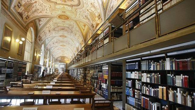 Imagini pentru biblioteca vatican