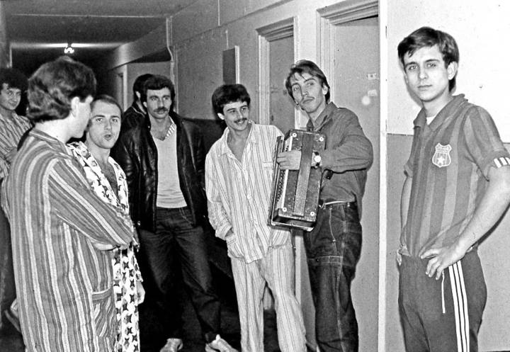 03-college-06-57e02731e7b83  880