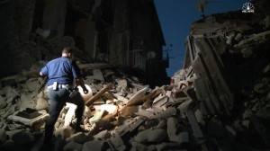 f italy early quake 160824.nbcnews-ux-1080-600